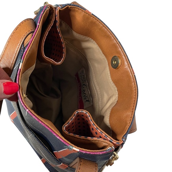 Relic Tote Southwest Print Adjustable Sides - Picture 7 of 12